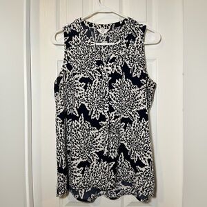 Crown & Ivy Floral Top